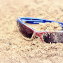 Swimming goggles on the sand  screen for extension Chrome web store in OffiDocs Chromium