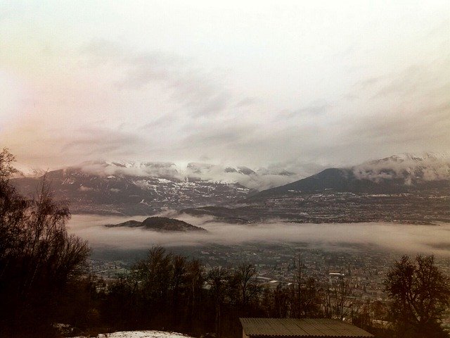 Bezpłatne pobieranie Swiss Landscapes Rain - darmowe zdjęcie lub obraz do edycji za pomocą internetowego edytora obrazów GIMP