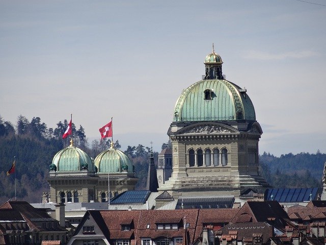 Descărcare gratuită Switzerland Bern Capital Swiss - fotografie sau imagini gratuite pentru a fi editate cu editorul de imagini online GIMP