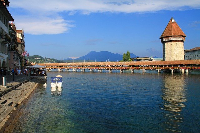 Unduh gratis Swiss Lucerne City - foto atau gambar gratis untuk diedit dengan editor gambar online GIMP