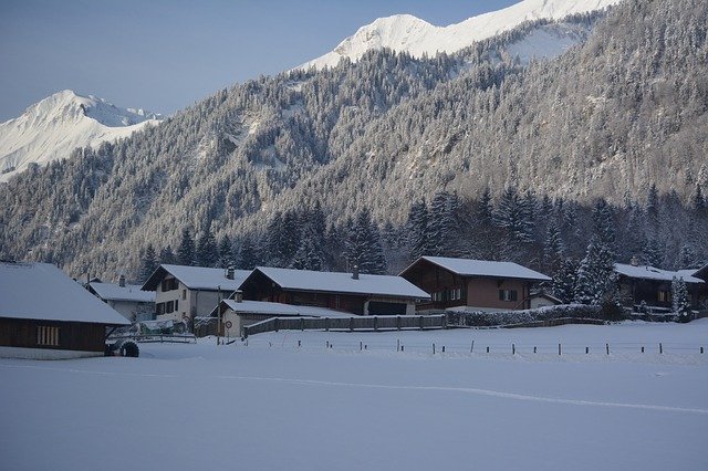 Bezpłatne pobieranie Szwajcaria Snow Landscape - bezpłatne zdjęcie lub obraz do edycji za pomocą internetowego edytora obrazów GIMP