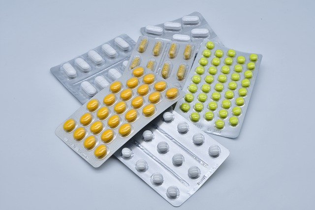 Скачать бесплатно таблетки витамины лекарства здоровье бесплатное изображение для редактирования с помощью бесплатного онлайн-редактора изображений GIMP