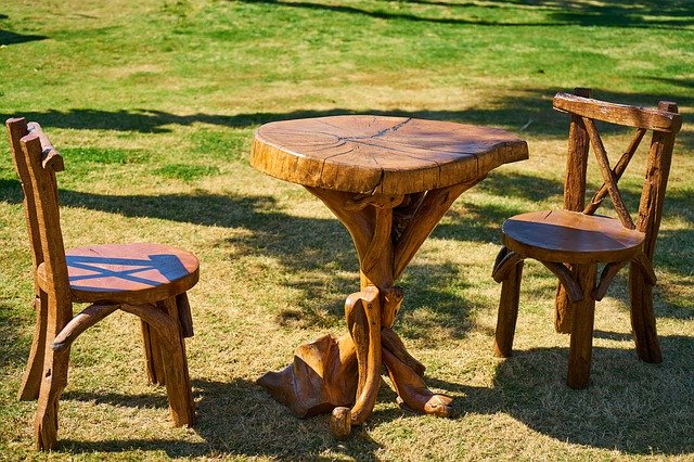 Descărcare gratuită Table Wood Grass - fotografie sau imagini gratuite pentru a fi editate cu editorul de imagini online GIMP