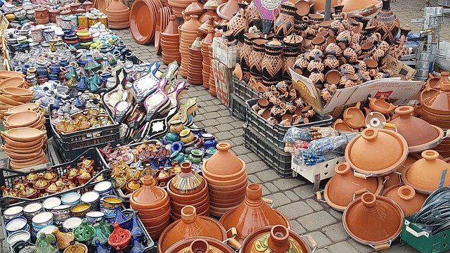 Bezpłatne pobieranie Tajine Market Maroko - bezpłatne zdjęcie lub obraz do edycji za pomocą internetowego edytora obrazów GIMP