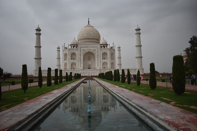 Free download Tajmahal Clouds And Agra -  free photo or picture to be edited with GIMP online image editor