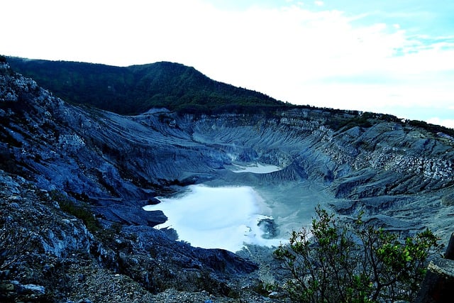 Free download tangkuban perahu crater volcano free picture to be edited with GIMP free online image editor