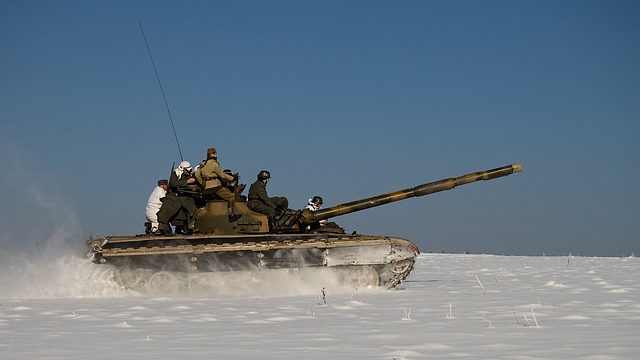 Free download tank t72 military equipment tank free picture to be edited with GIMP free online image editor