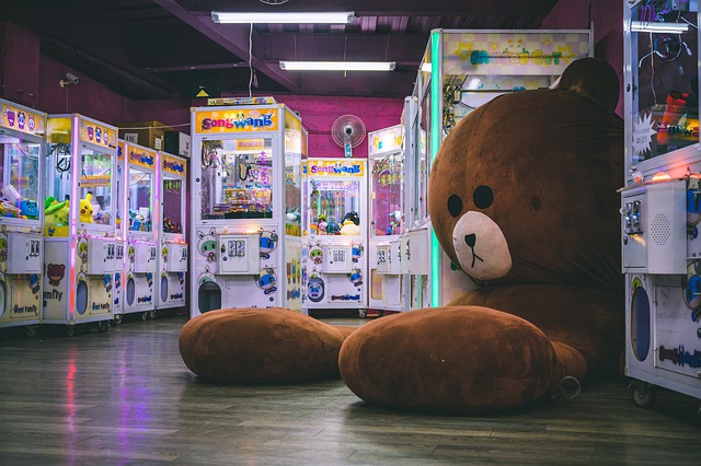 Free download teddy bear arcade claw machines free picture to be edited with GIMP free online image editor