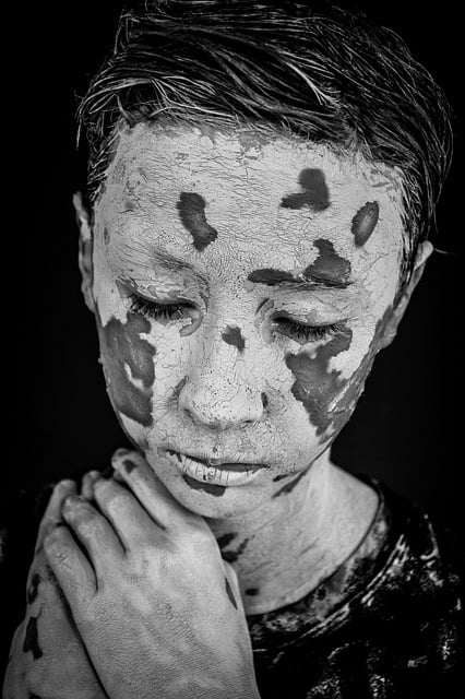 Free download teen model skin cracks drought free picture to be edited with GIMP free online image editor