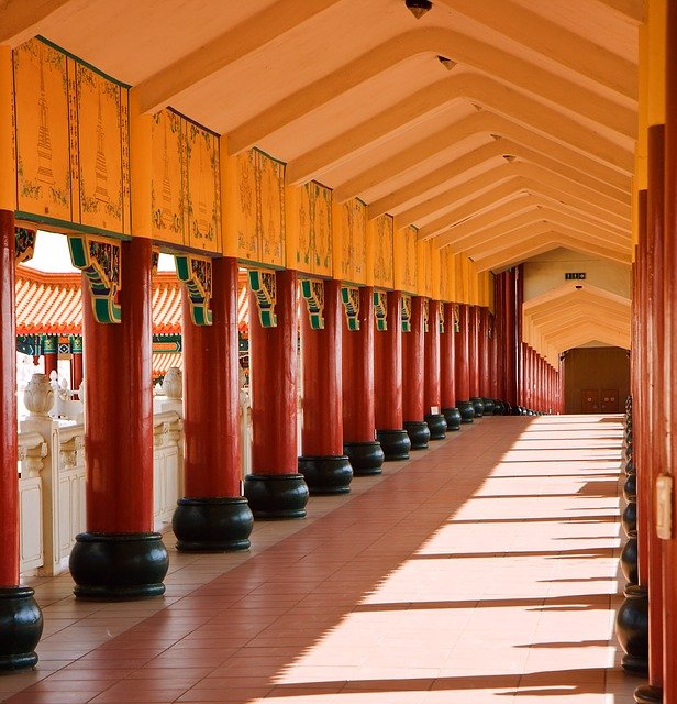 Free download temple buddhism columns pillars free picture to be edited with GIMP free online image editor