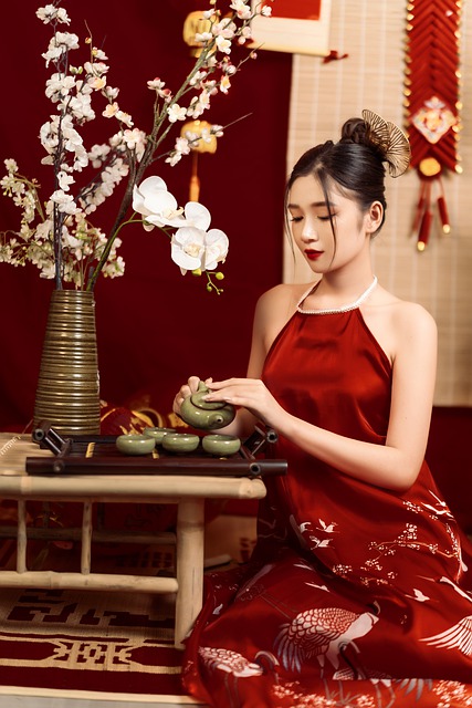 Free download tet lunar new year vietnamese woman free picture to be edited with GIMP free online image editor