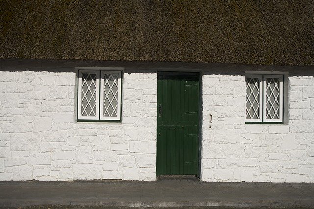 Free download Thatch Cottage Architecture -  free photo or picture to be edited with GIMP online image editor