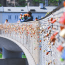 The bridge and the keychains  screen for extension Chrome web store in OffiDocs Chromium