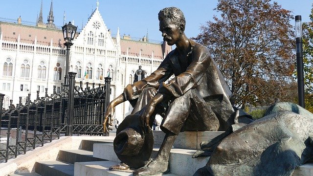 Free download the danube poet bronze statue free picture to be edited with GIMP free online image editor