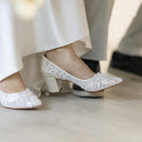 The Flower Embroidered Shoe  screen for extension Chrome web store in OffiDocs Chromium