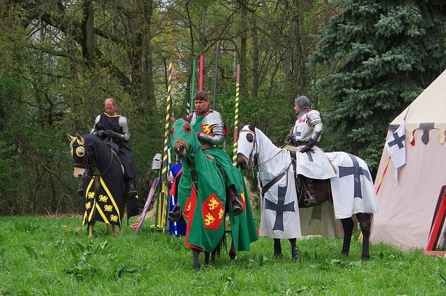 تنزيل The Knights Before مجانًا - صورة مجانية أو صورة لتحريرها باستخدام محرر الصور عبر الإنترنت GIMP