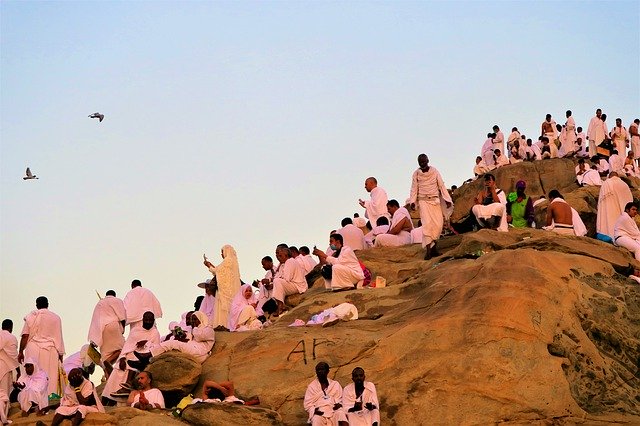 무료 다운로드 The PilgrimS Guide Religion Faith - 무료 사진 또는 GIMP 온라인 이미지 편집기로 편집할 수 있는 사진