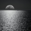 the stunning moon over the open sea  screen for extension Chrome web store in OffiDocs Chromium