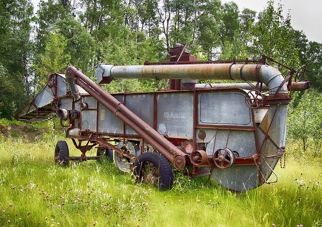 Free picture Threshing Machine Antique Old Farm -  to be edited by GIMP free image editor by OffiDocs