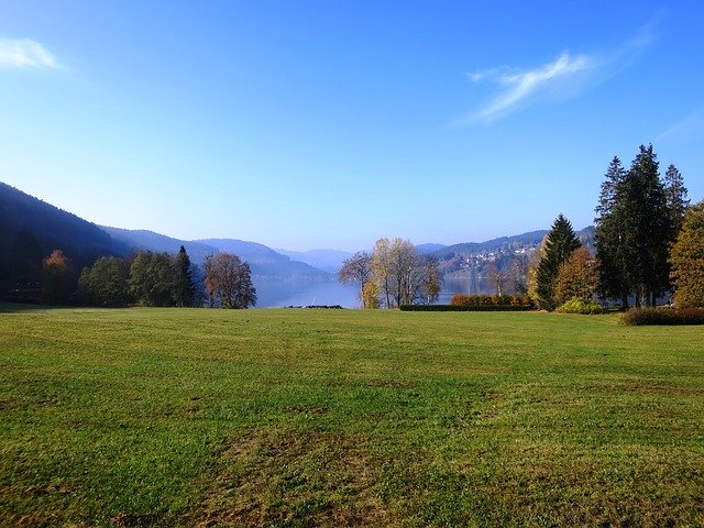 Muat turun percuma Titisee Black Forest Autumn - foto atau gambar percuma untuk diedit dengan editor imej dalam talian GIMP