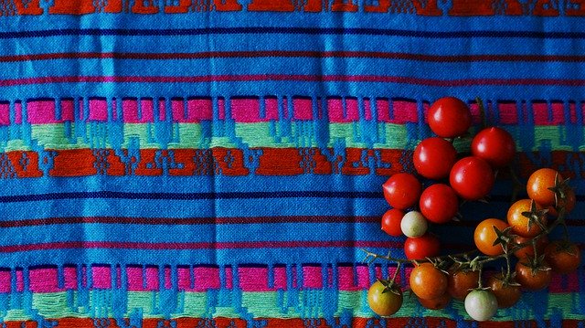 Tomatoes Colorful Fresh'i ücretsiz indirin - GIMP çevrimiçi resim düzenleyici ile düzenlenecek ücretsiz fotoğraf veya resim