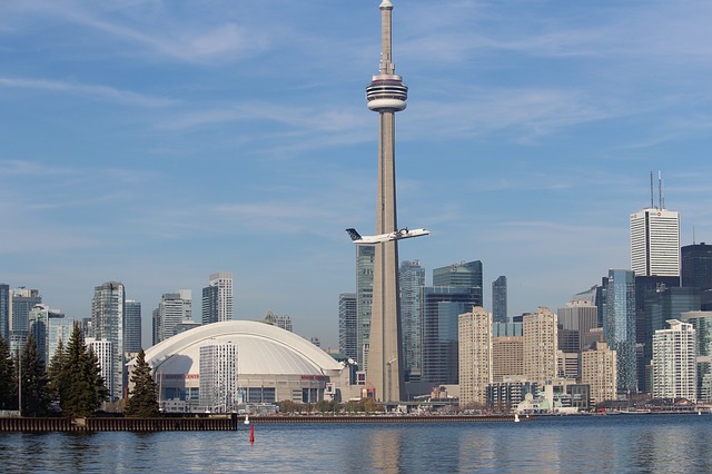 Free download toronto skyline cn tower canada free picture to be edited with GIMP free online image editor