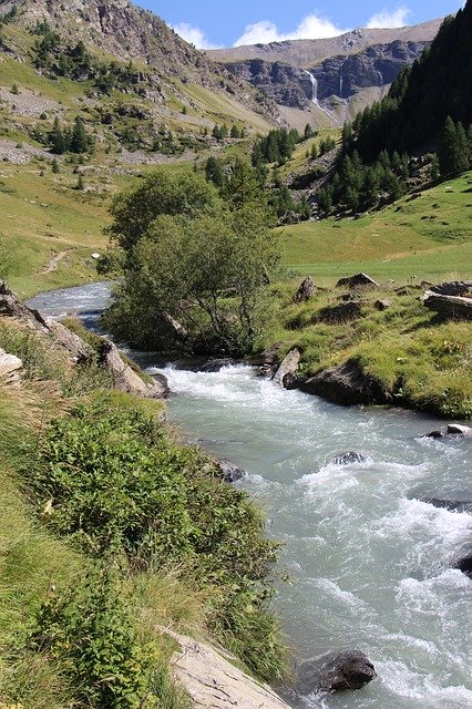 Descărcare gratuită Torrent Mountain Hautes - fotografie sau imagine gratuită pentru a fi editată cu editorul de imagini online GIMP