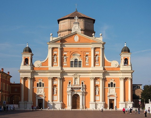 Безкоштовно завантажте Tourism Attractions Church – безкоштовну фотографію чи зображення для редагування за допомогою онлайн-редактора зображень GIMP