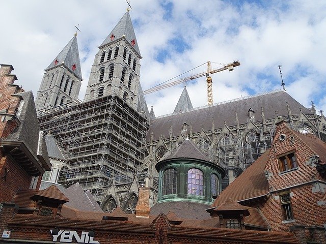 Download gratuito della Chiesa cattedrale di Tournai: foto o immagine gratuita da modificare con l'editor di immagini online GIMP