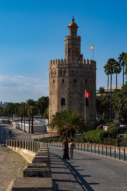 Tower City Seviila'yı ücretsiz indirin - GIMP çevrimiçi resim düzenleyici ile düzenlenecek ücretsiz fotoğraf veya resim