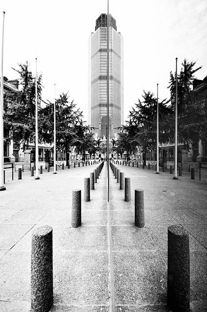 Free download tower landmark skyscraper building free picture to be edited with GIMP free online image editor