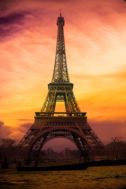 ดาวน์โหลดภาพฟรี หอไอเฟล ปารีส ฝรั่งเศส ภาพฟรีที่จะแก้ไขด้วย GIMP โปรแกรมแก้ไขภาพออนไลน์ฟรี