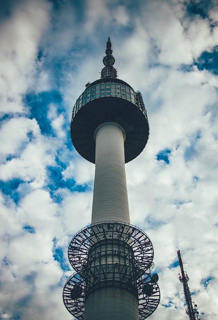 Unduh gratis Tower Sky Architecture - foto atau gambar gratis untuk diedit dengan editor gambar online GIMP