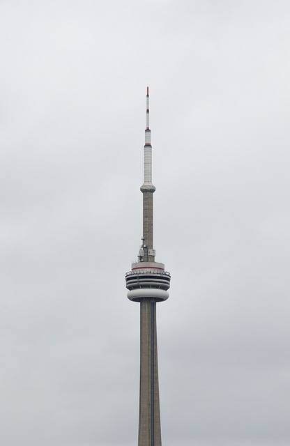 Free graphic tower toronto grey sky dark to be edited by GIMP free image editor by OffiDocs