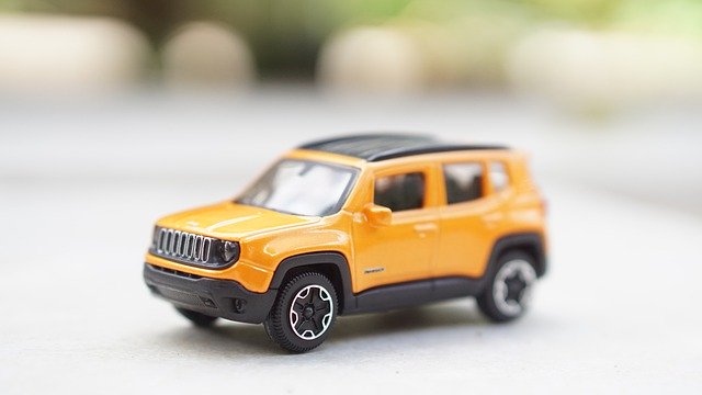 বিনামূল্যে ডাউনলোড করুন Toy Jeep Yellow - বিনামূল্যে ছবি বা ছবি GIMP অনলাইন ইমেজ এডিটর দিয়ে সম্পাদনা করতে হবে