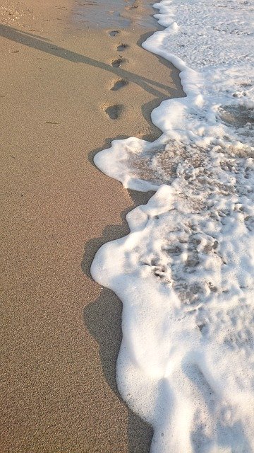 Free download Traces Water Beach -  free photo or picture to be edited with GIMP online image editor
