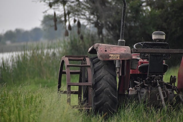 Free download tractor agriculture harvest field free picture to be edited with GIMP free online image editor