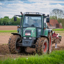 Tractors in season  screen for extension Chrome web store in OffiDocs Chromium