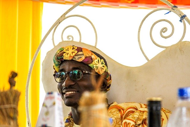 ดาวน์โหลดฟรี Traditional Wedding African Smile - ภาพถ่ายหรือรูปภาพที่จะแก้ไขด้วยโปรแกรมแก้ไขรูปภาพออนไลน์ GIMP ได้ฟรี