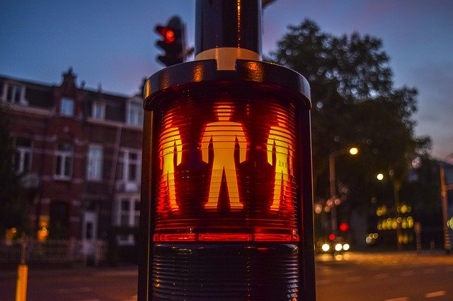تنزيل مجاني Traffic Lights Road - صورة مجانية أو صورة لتحريرها باستخدام محرر الصور عبر الإنترنت GIMP