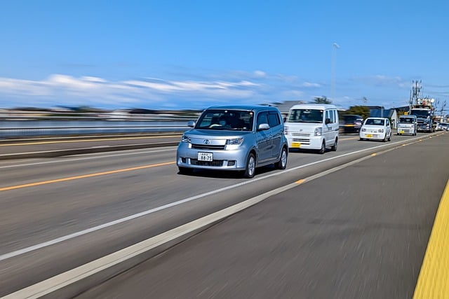 Bezpłatne pobieranie ruchu drogowego samochody pojazdy autostrada bezpłatne zdjęcia do edycji za pomocą bezpłatnego edytora obrazów online GIMP