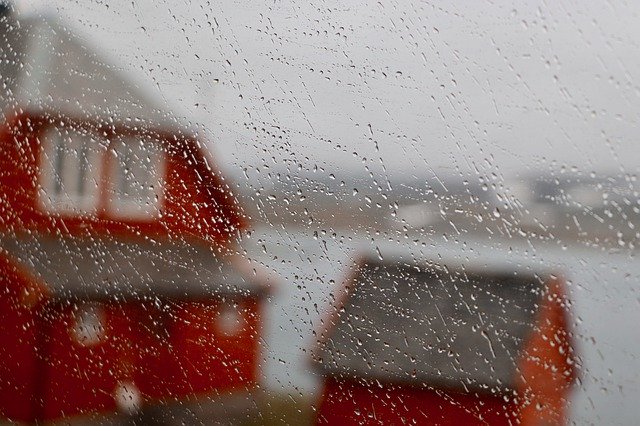 Téléchargement gratuit de Train Glass Drops - photo ou image gratuite à éditer avec l'éditeur d'images en ligne GIMP