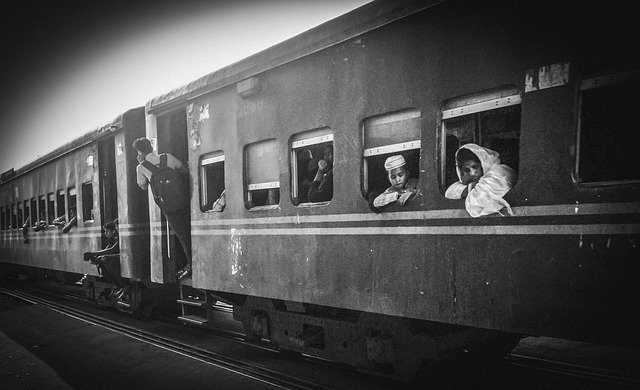 تنزيل Train People Railway مجانًا - صورة مجانية أو صورة يتم تحريرها باستخدام محرر الصور عبر الإنترنت GIMP