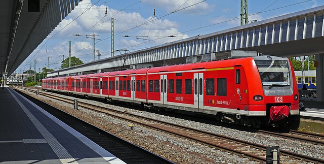 Free download train platform hbf central station free picture to be edited with GIMP free online image editor
