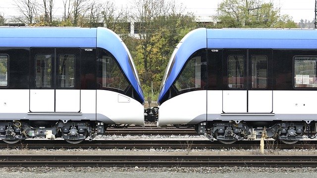 Безкоштовно завантажте Train Railway Station — безкоштовну фотографію чи малюнок для редагування в онлайн-редакторі зображень GIMP