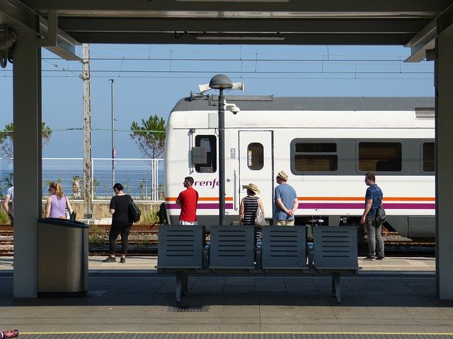 मुफ्त डाउनलोड ट्रेन स्टॉप स्टेशन - जीआईएमपी ऑनलाइन छवि संपादक के साथ संपादित करने के लिए मुफ्त फोटो या तस्वीर