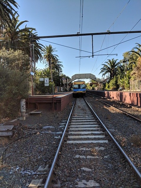 Безкоштовно завантажте Train Track Station – безкоштовну фотографію чи зображення для редагування за допомогою онлайн-редактора зображень GIMP