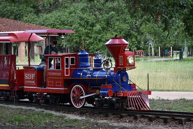 Free download train train tracks attraction free picture to be edited with GIMP free online image editor