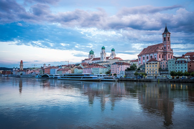 הורדה חינם של תיירות תיירות פסאו בוואריה תמונה בחינם לעריכה עם עורך תמונות מקוון בחינם של GIMP