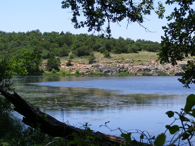 Descarga gratuita Treasure Lake Wichita Mountains: foto o imagen gratuita para editar con el editor de imágenes en línea GIMP